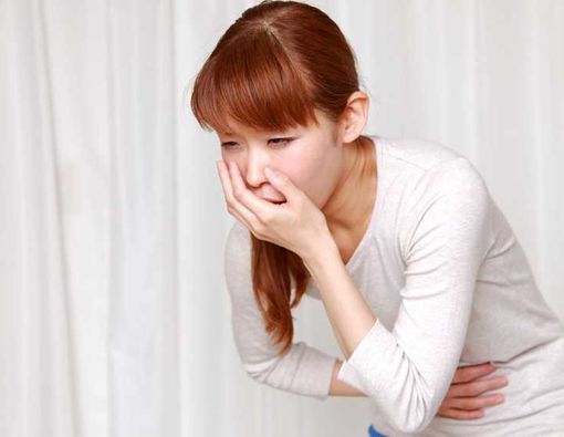 Kenali Tanda Orang Keracunan Makanan