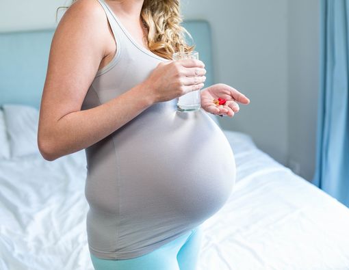 Perlukah Minum Obat Penguat Kandungan Saat Hamil?