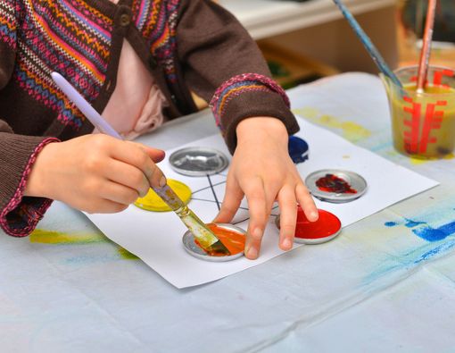 4 Ide Bermain yang Seru Bersama si Kecil di Rumah