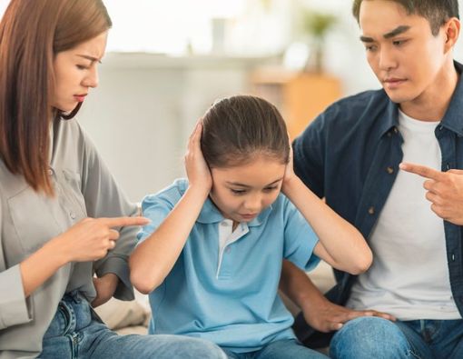 Mengenal Ciri-Ciri Orangtua dengan Pola Asuh Otoriter