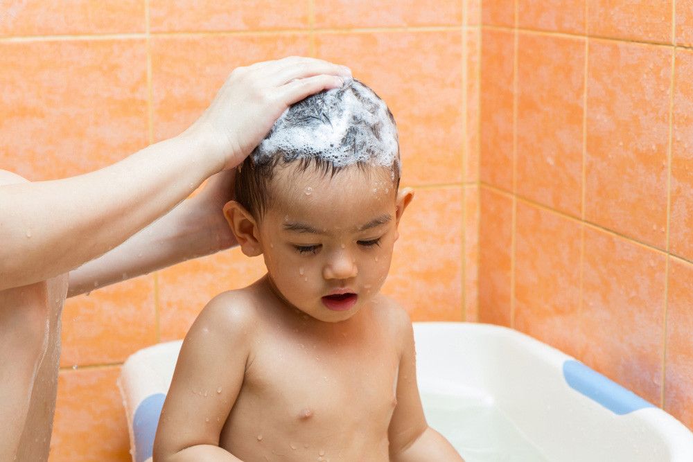 Tips Praktis Agar Rambut Anak Lebat dan Sehat