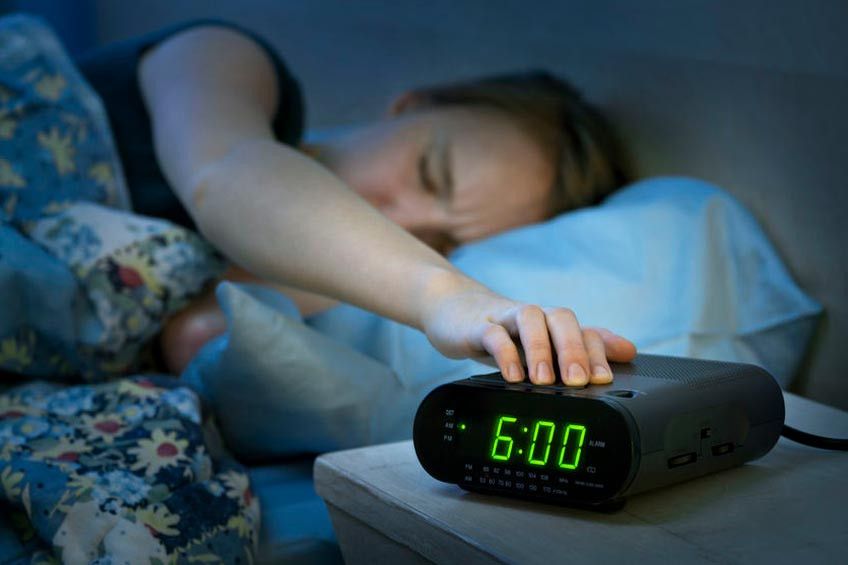 5 Kebiasaan Buruk Pagi Hari yang Harus Dihilangkan