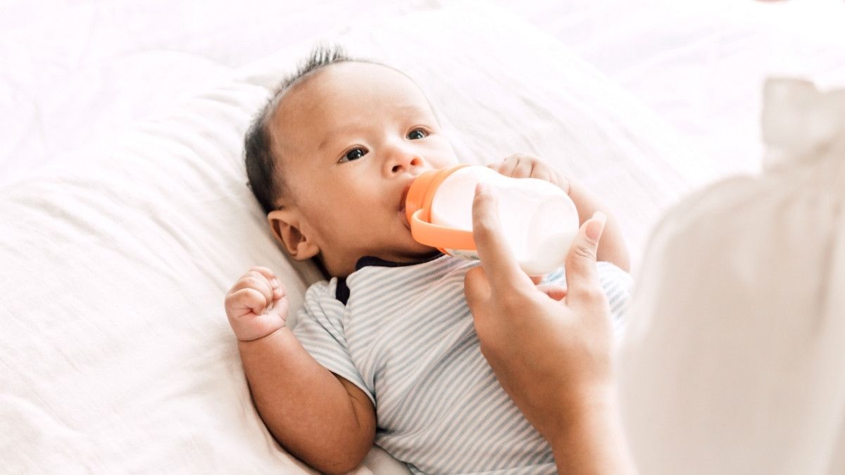 Mengenal Bottle Mouth Syndrome pada Bayi