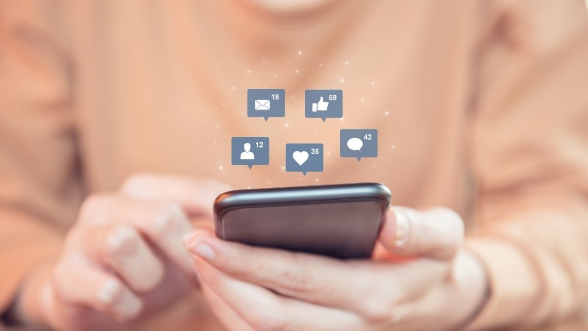 Bahaya Oversharing di Media Sosial untuk Kesehatan Mental