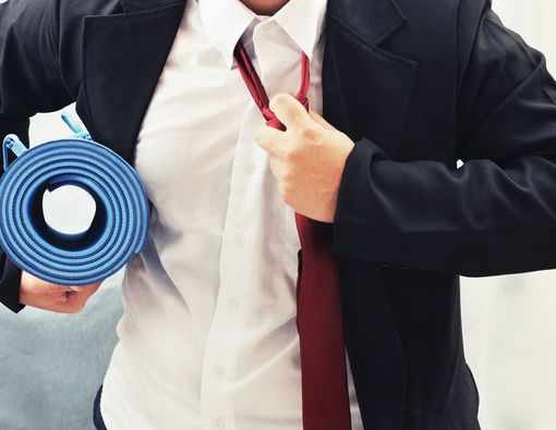 5 Gerakan Senam Jantung Sehat di Kantor