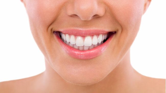 Tak Hanya Gigi, Kesehatan Gusi Juga Penting, Lo!