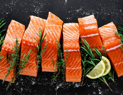 15 Manfaat Melimpah Makan Ikan Salmon, Enak dan Sehat!