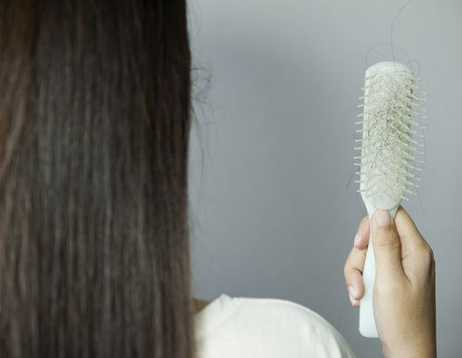 Rambut Panjang Bikin Rontok Makin Parah?