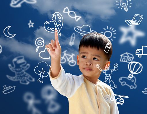 5 Cara Seru Melatih Imajinasi Anak