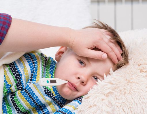 Anak Demam, Haruskah Diberi Obat Penurun Panas?