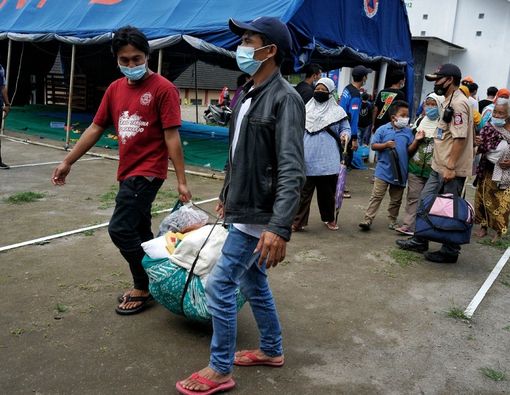 Tips Menjaga Kesehatan di Tempat Pengungsian Bencana