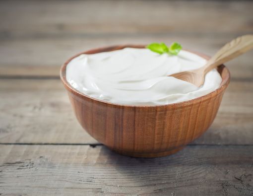 Khasiat Makan Yoghurt Saat Kena Radang Tenggorokan