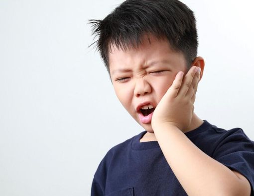 5 Cara Menghentikan Pendarahan pada Gusi Anak