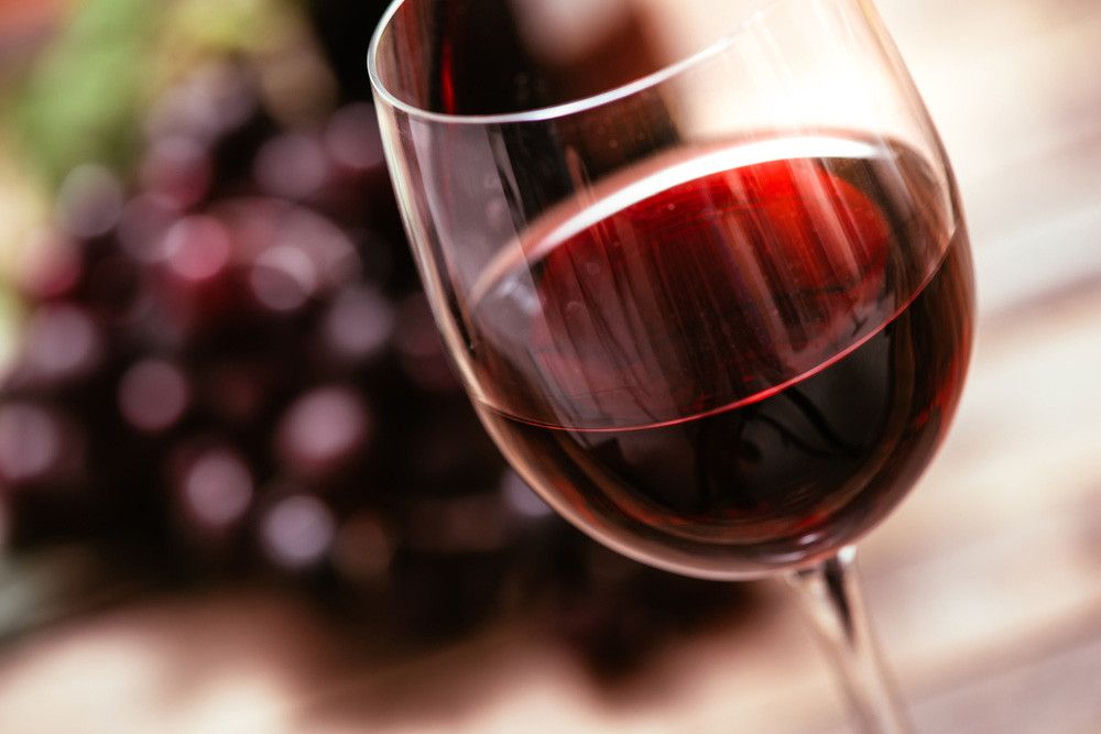 Benarkah Minum Wine Baik untuk Otak?