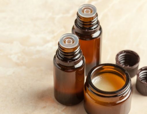 Minyak Esensial yang Bermanfaat untuk Program Kehamilan