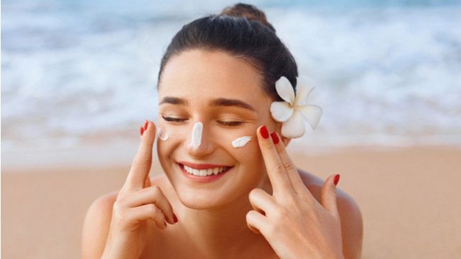 Tips Memilih Tabir Surya yang Aman bagi Kulit