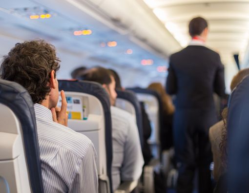 9 Cara Mengatasi Jet Lag yang Efektif dan Patut Dicoba