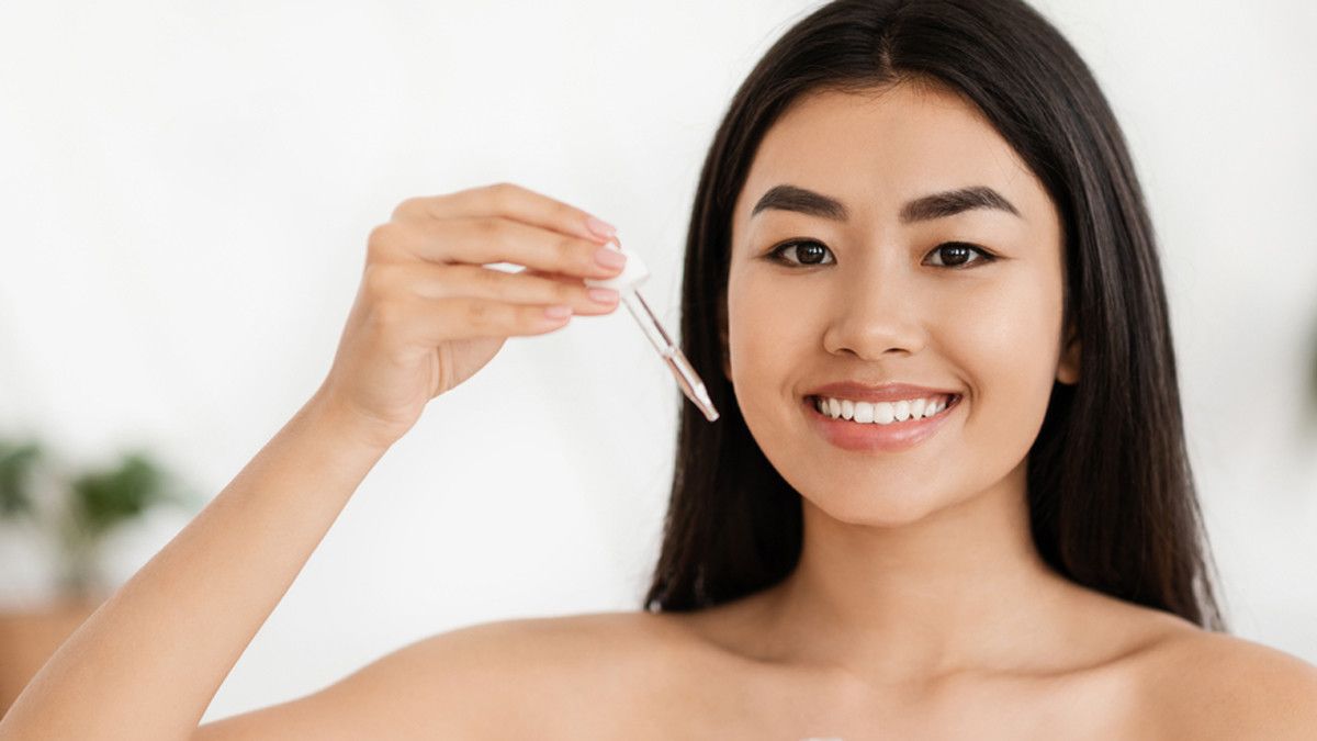 9 Bahan Aktif Skincare yang Cocok untuk Kulit Berminyak KlikDokter