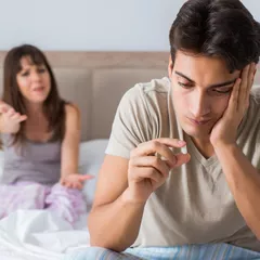 Bahaya Menggunakan Poppers Saat Berhubungan Seks