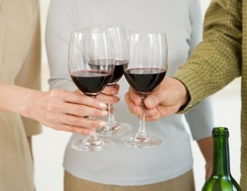 Wanita Pengonsumsi Anggur Cenderung Lebih Sedikit Menambah Berat Badan?