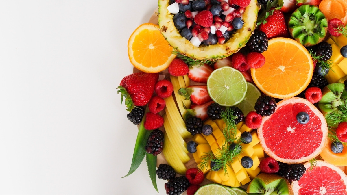 Makan Buah Sebelum Tidur, Amankah bagi Kesehatan?