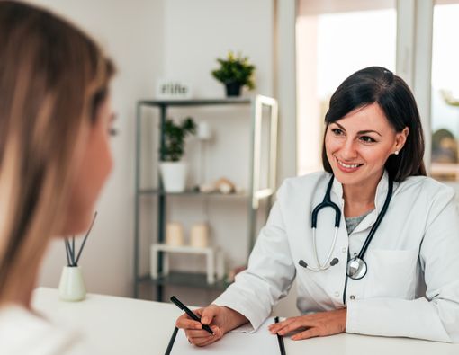 Pasca Operasi Gigi, Bolehkah Melakukan Seks Oral?