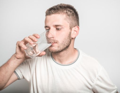 Cara Alami Menurunkan Kadar Asam Urat