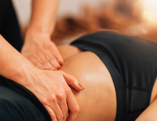 Pijat Perut Bisa Bikin Cepat Haid? Ini Fakta Medisnya