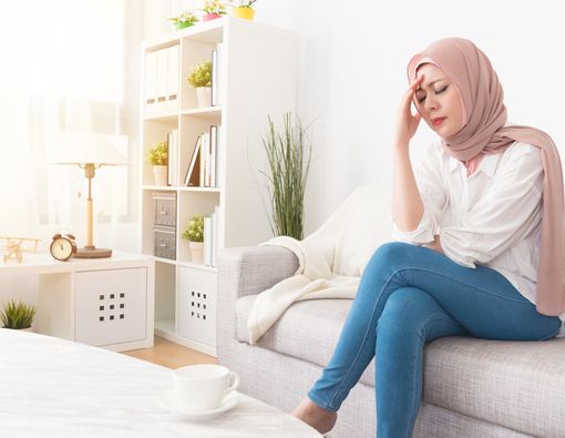 Mencegah dan Mengatasi Sakit Kepala tanpa Batal Puasa