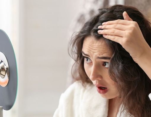 Muncul Benjolan di Kepala Belakang? Ini 10 Penyebabnya!