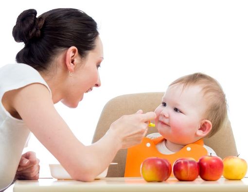 Cara Berikan Buah untuk si Kecil yang Tak Suka Mengunyah