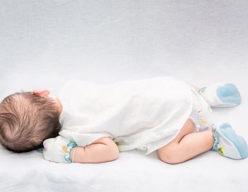 Berbahayakah Tidur Tengkurap pada Bayi yang Baru Lahir?