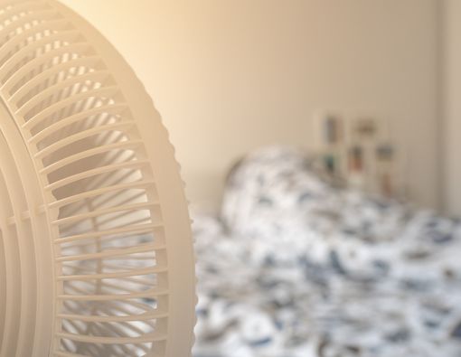 Waspada, Tidur dengan Kipas Angin Menyala Bisa Bikin Alergi