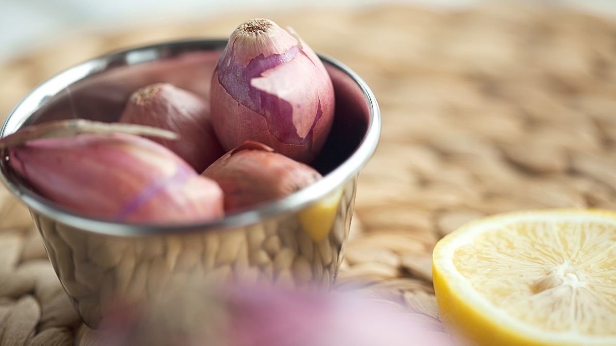 Medfact: Bawang Merah dan Lemon Cegah Virus Corona?