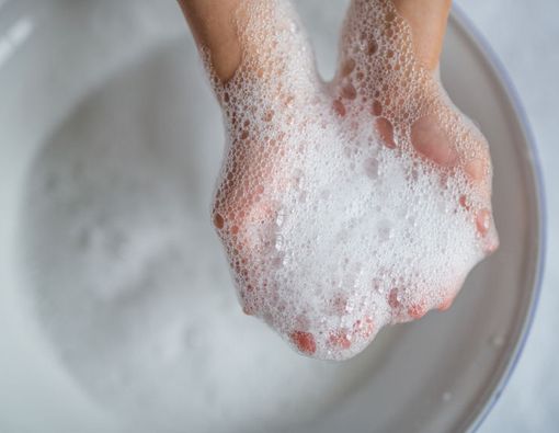 Mengapa Anak Perlu Mencuci Tangan Pakai Sabun?