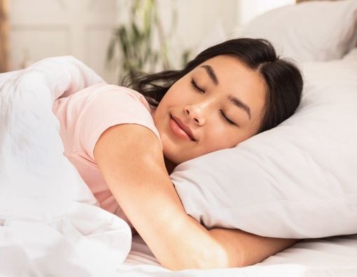 Tips Tidur Tetap Nyaman untuk Penderita Penyakit GERD