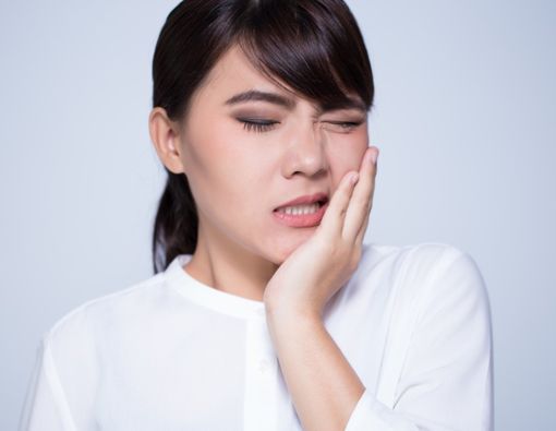 8 Penyebab Sakit Gigi Berkepanjangan, Berbahayakah?
