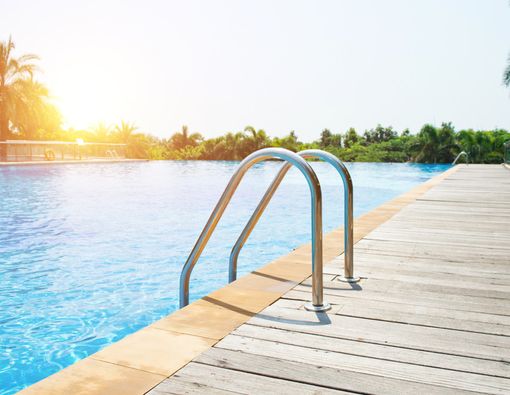 Bahaya yang Mengintai Akibat Kebiasaan Kencing di Kolam Renang