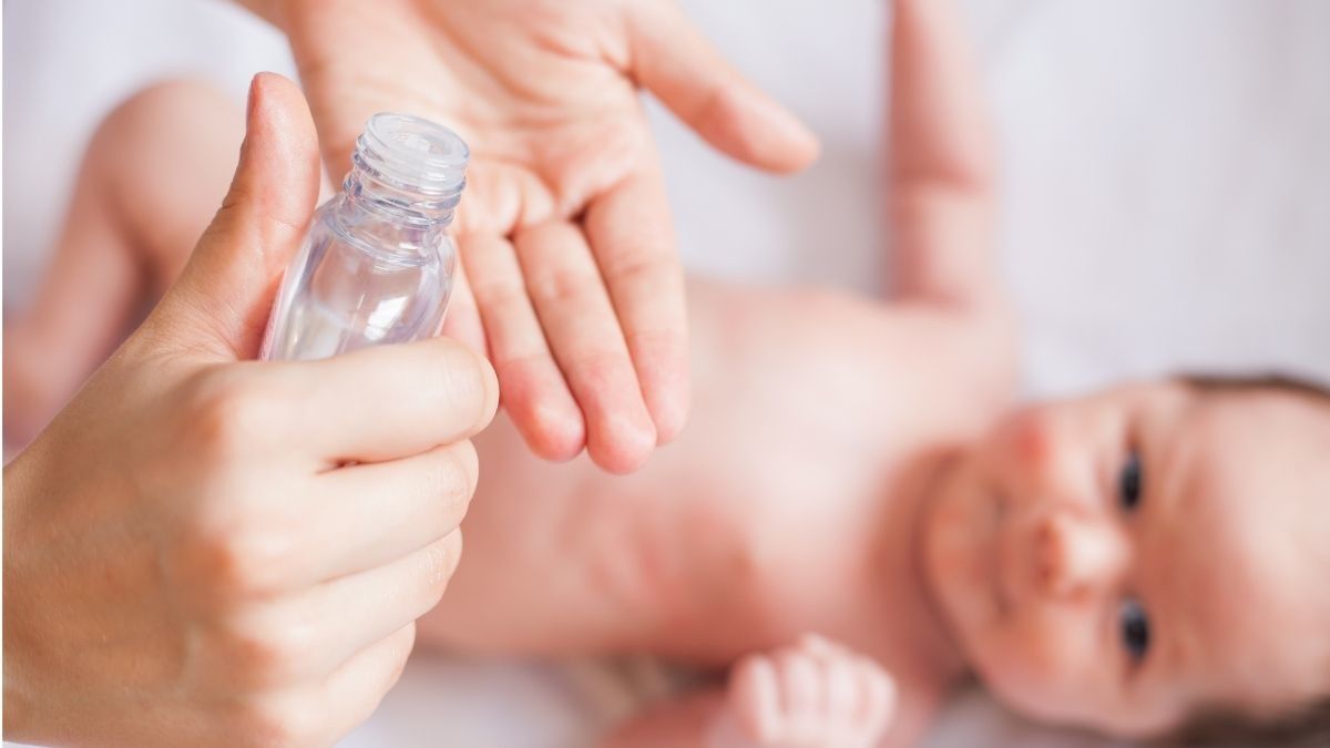 Sederet Fungsi Baby Oil untuk Kulit Orang Dewasa