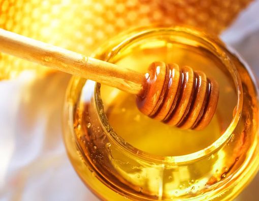 6 Manfaat Madu bagi Kesehatan Pencernaan Anda