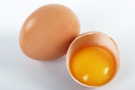 Benarkah Konsumsi Kuning Telur Memicu Kolesterol?