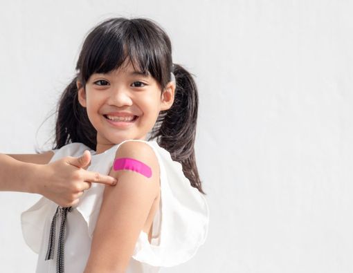 Vaksin Tifoid: Manfaat, Jadwal, Dosis, dan Efek Samping