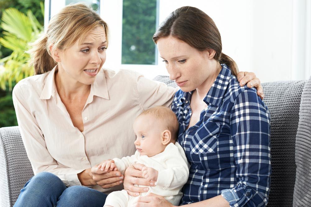 Menangani Depresi Postpartum Setelah Melahirkan (SpeedKingz/Shutterstock)