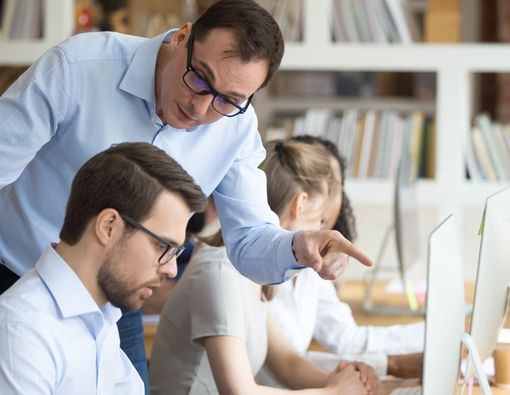 Mengenal Tanda-tanda Bullying di Tempat Kerja