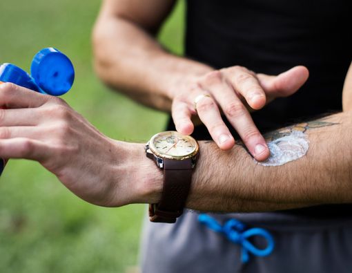 Pakai Sunscreen Terlalu Tebal, Vitamin D Akan Sulit Terserap