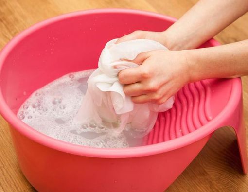 Cara Hilangkan Jamur di Pakaian