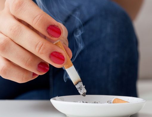 Benarkah Wanita Lebih Sulit Berhenti Merokok?