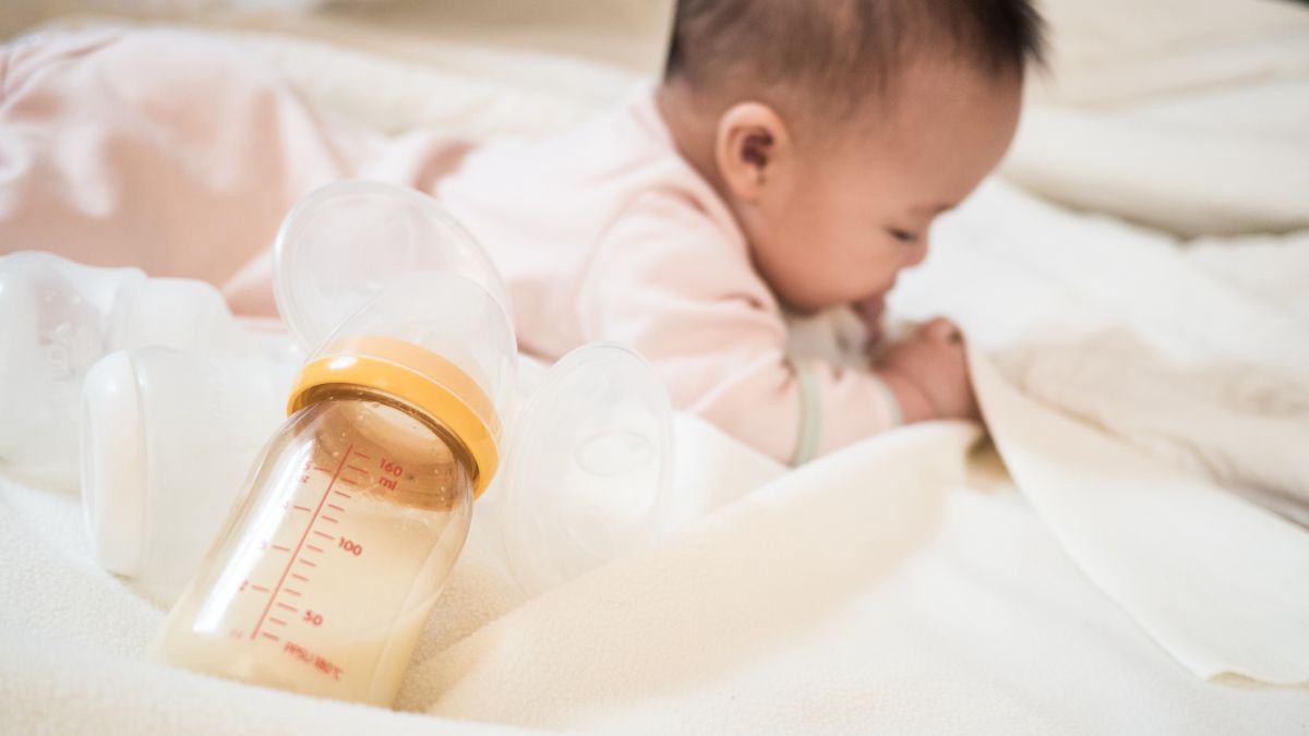 Penyebab Bayi ASI Susah Buang Air Besar