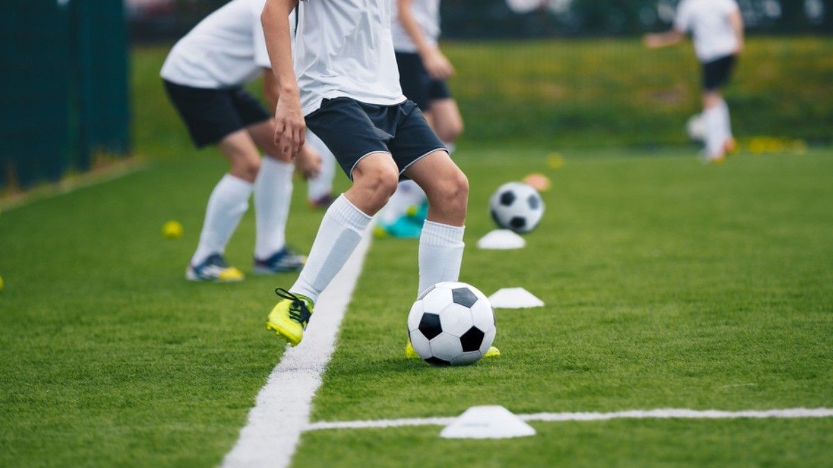 Latihan Sepak Bola