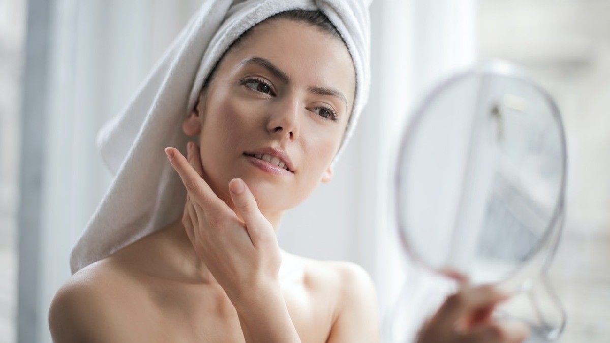 Bedanya Kandungan AHA, BHA, PHA Dalam Produk Skincare